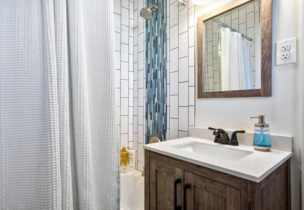 Private House Mins To Maymont Park, Trails & Vcu! Richmond Exterior foto