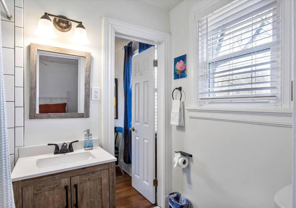 Private House Mins To Maymont Park, Trails & Vcu! Richmond Exterior foto